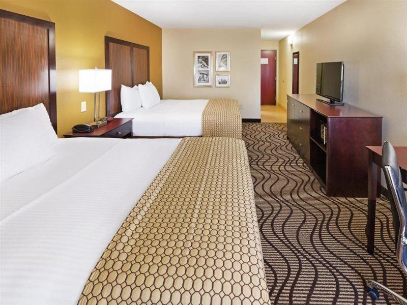 La Quinta By Wyndham Floresville Экстерьер фото