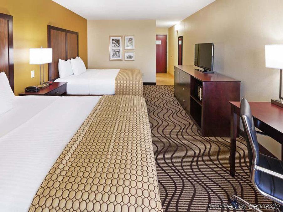 La Quinta By Wyndham Floresville Экстерьер фото